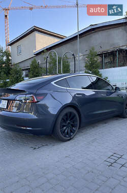 Седан Tesla Model 3 2018 в 