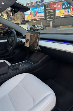 Седан Tesla Model 3 2023 в Киеве фото 40 Седан Tesla Model 3 2023 в Киеве