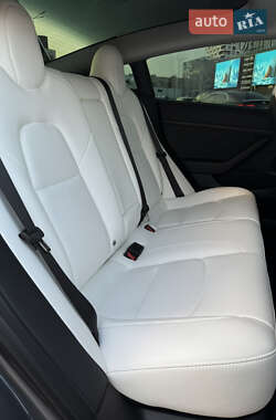 Седан Tesla Model 3 2023 в Киеве фото 45 Седан Tesla Model 3 2023 в Киеве