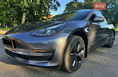 Седан Tesla Model 3 2022 в Виннице