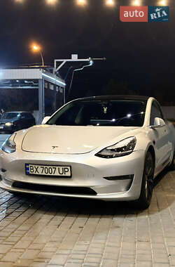 Седан Tesla Model 3 2018 в 