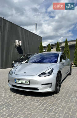 Седан Tesla Model 3 2018 в 