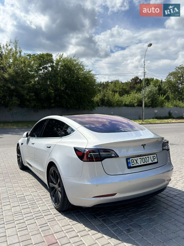Седан Tesla Model 3 2018 в Каменец-Подольском