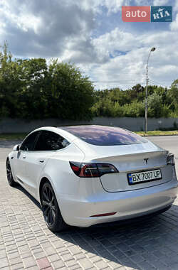 Седан Tesla Model 3 2018 в 