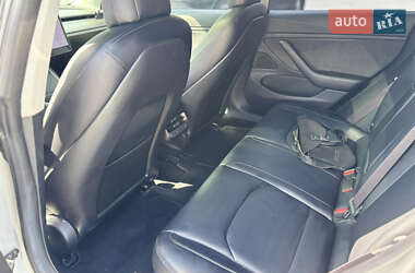 Седан Tesla Model 3 2018 в 