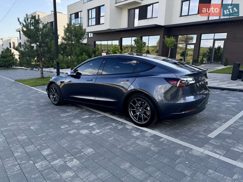 Седан Tesla Model 3 2021 в Ужгороде фото 3 Седан Tesla Model 3 2021 в Ужгороде