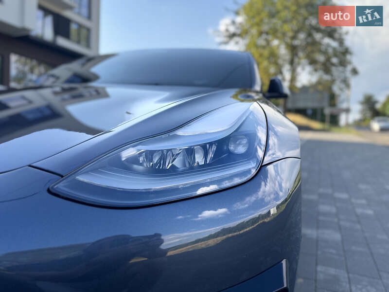 Седан Tesla Model 3 2021 в Ужгороде фото 16 Седан Tesla Model 3 2021 в Ужгороде