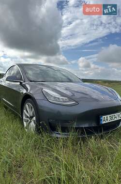 Седан Tesla Model 3 2019 в Києві