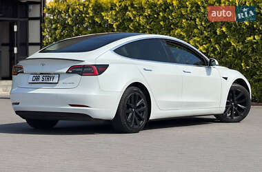 Седан Tesla Model 3 2019 в 