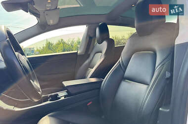 Седан Tesla Model 3 2019 в 