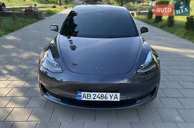 Седан Tesla Model 3 2022 в Львове