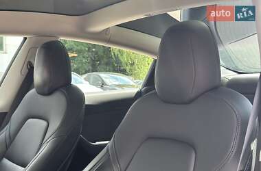 Седан Tesla Model 3 2019 в 