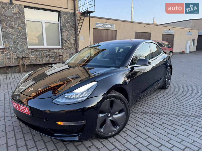 Седан Tesla Model 3 2019 в Владимире