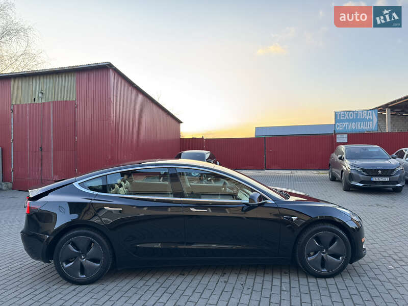 Седан Tesla Model 3 2019 в Владимире