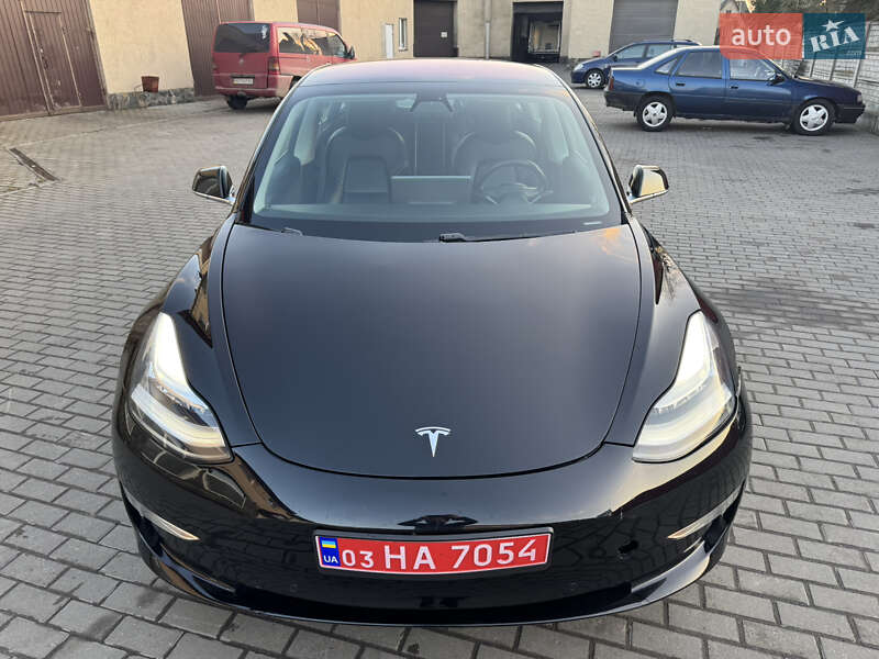 Седан Tesla Model 3 2019 в Владимире
