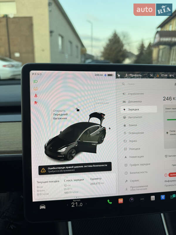 Седан Tesla Model 3 2019 в Владимире