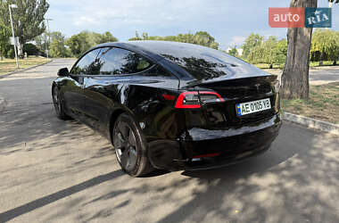 Седан Tesla Model 3 2020 в 