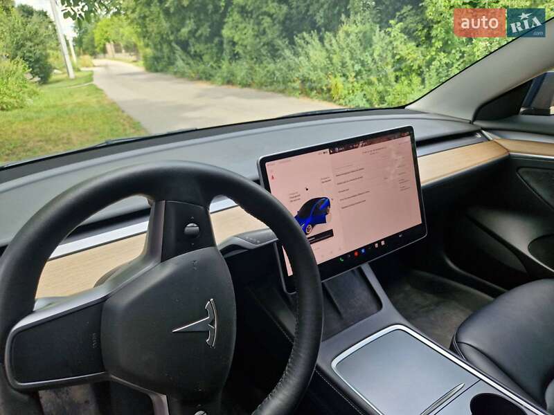 Седан Tesla Model 3 2022 в Василькове