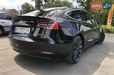Седан Tesla Model 3 2019 в Киеве