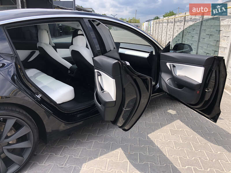 Седан Tesla Model 3 2019 в Киеве фото 27 Седан Tesla Model 3 2019 в Киеве