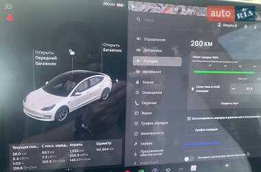 Седан Tesla Model 3 2020 в 