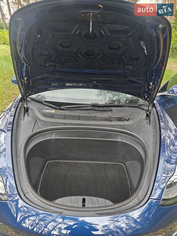 Седан Tesla Model 3 2018 в Харькове