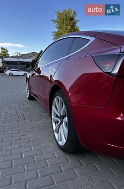 Седан Tesla Model 3 2018 в 