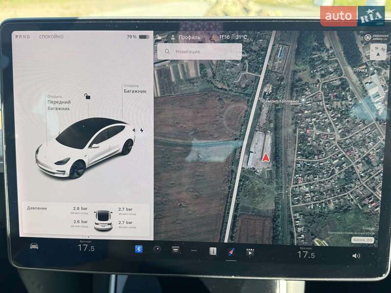 Седан Tesla Model 3 2019 в Звягелі
