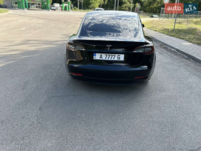 Седан Tesla Model 3 2018 в Запорожье