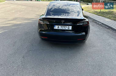 Седан Tesla Model 3 2018 в 