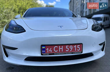 Седан Tesla Model 3 2023 в 
