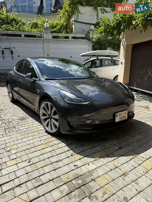 Tesla Model 3 2018