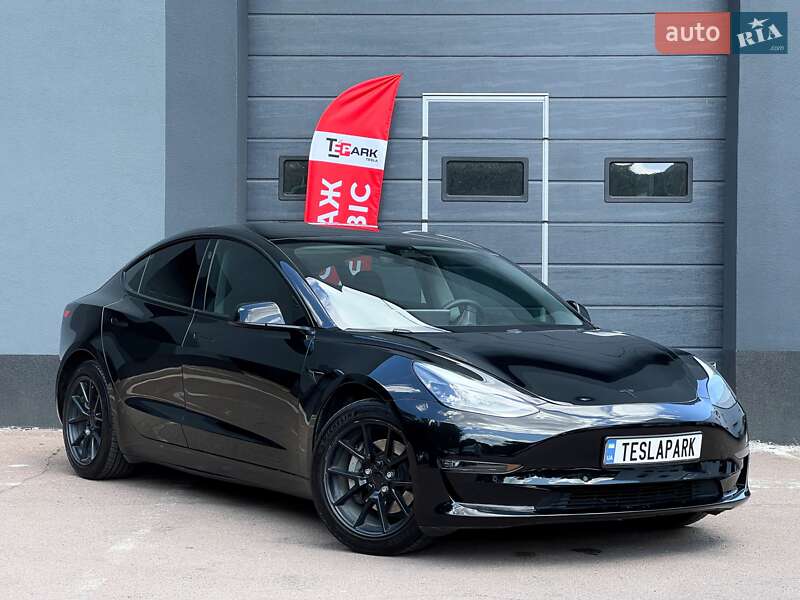 Tesla Model 3 2021