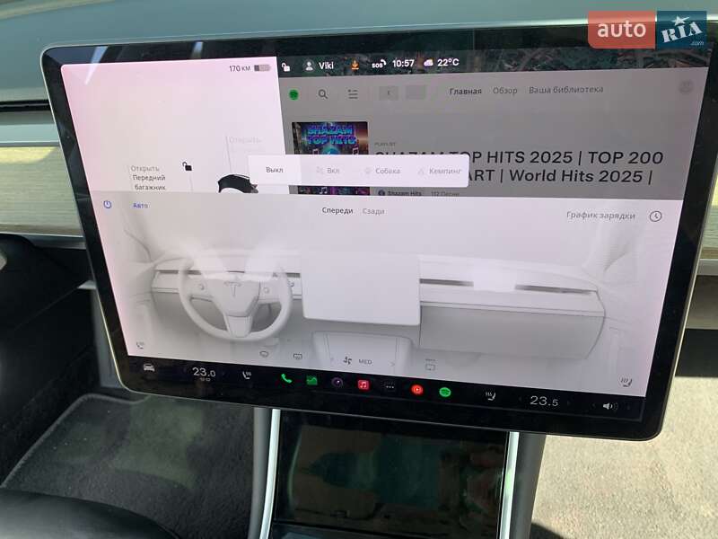 Седан Tesla Model 3 2019 в Иршаве