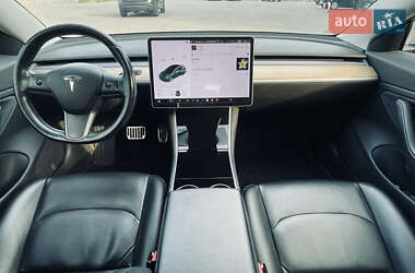Седан Tesla Model 3 2018 в 