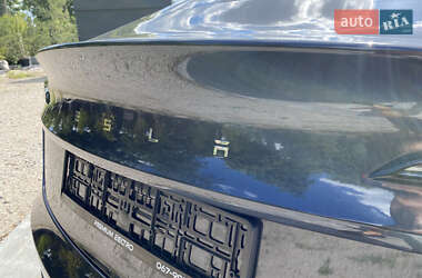 Седан Tesla Model 3 2024 в 