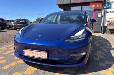 Седан Tesla Model 3 2019 в 