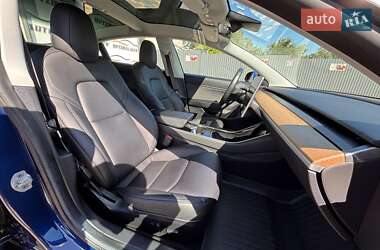 Седан Tesla Model 3 2019 в 