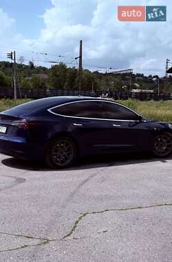 Седан Tesla Model 3 2020 в 