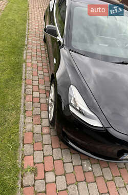 Седан Tesla Model 3 2018 в 