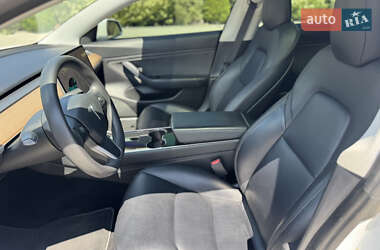 Седан Tesla Model 3 2020 в Харькове