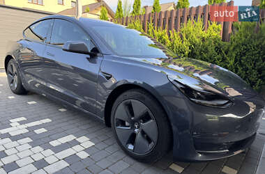 Седан Tesla Model 3 2022 в Хмельницком