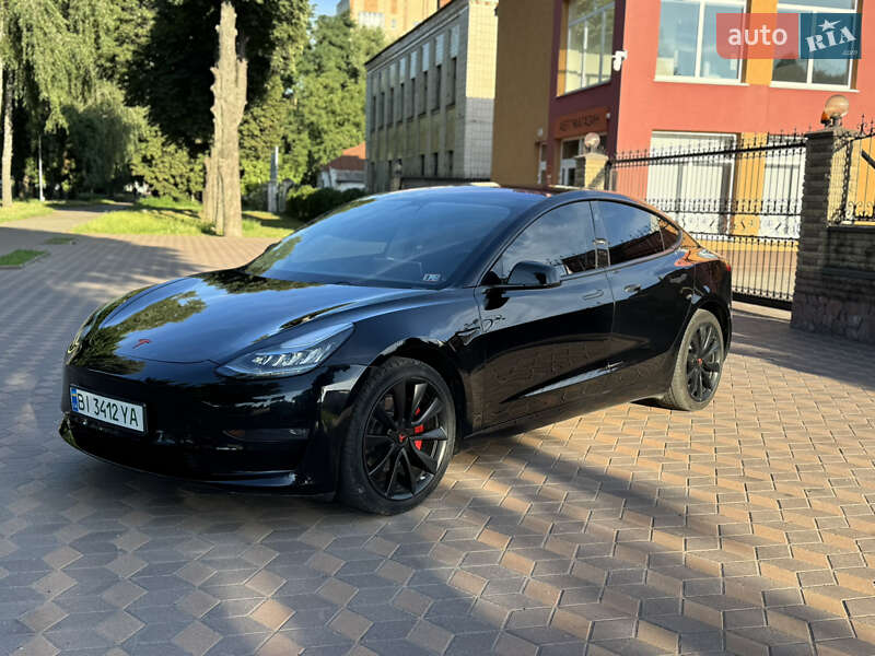 Седан Tesla Model 3 2019 в Лубнах