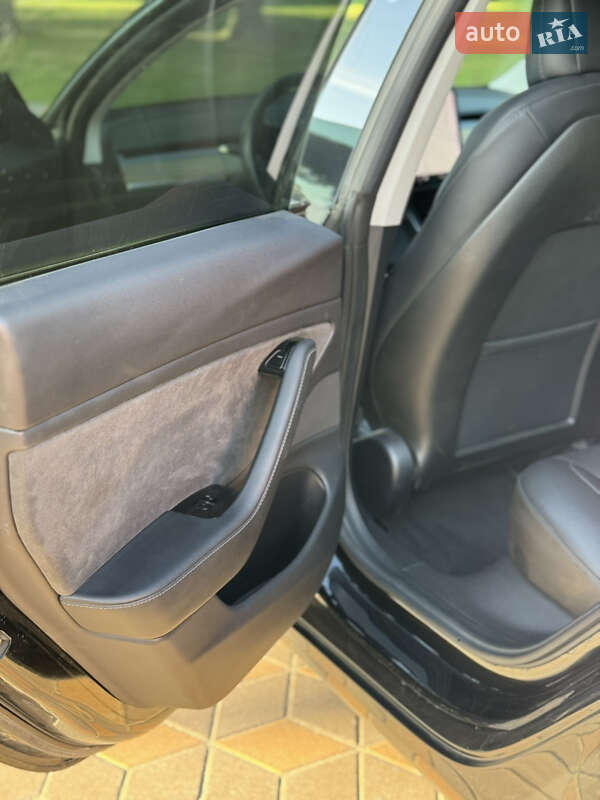 Седан Tesla Model 3 2019 в Лубнах