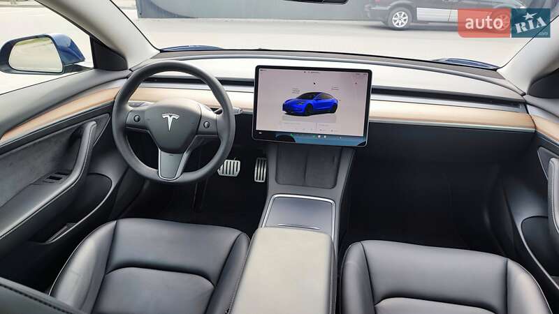 Седан Tesla Model 3 2023 в Киеве