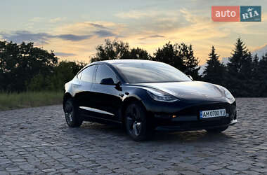 Седан Tesla Model 3 2018 в 