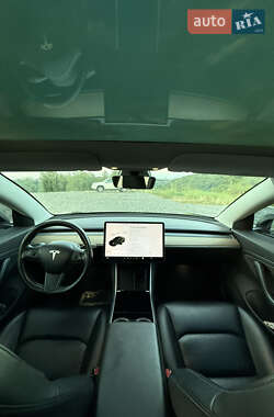 Седан Tesla Model 3 2018 в 