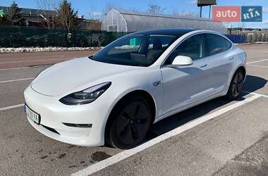 Седан Tesla Model 3 2020 в 