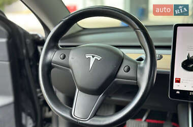 Седан Tesla Model 3 2018 в 