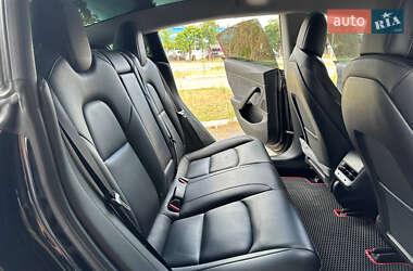Седан Tesla Model 3 2018 в 